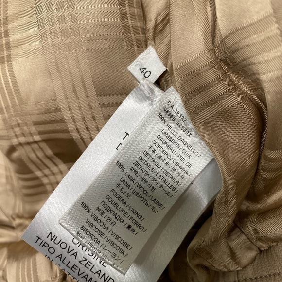 Agnona Women’s Grey Lamb Fur Bomber Jacket — Size 40 (Italy / EU 40) - Picture 9 of 10